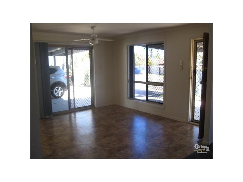 35 Latrobe Street, Tannum Sands QLD 4680