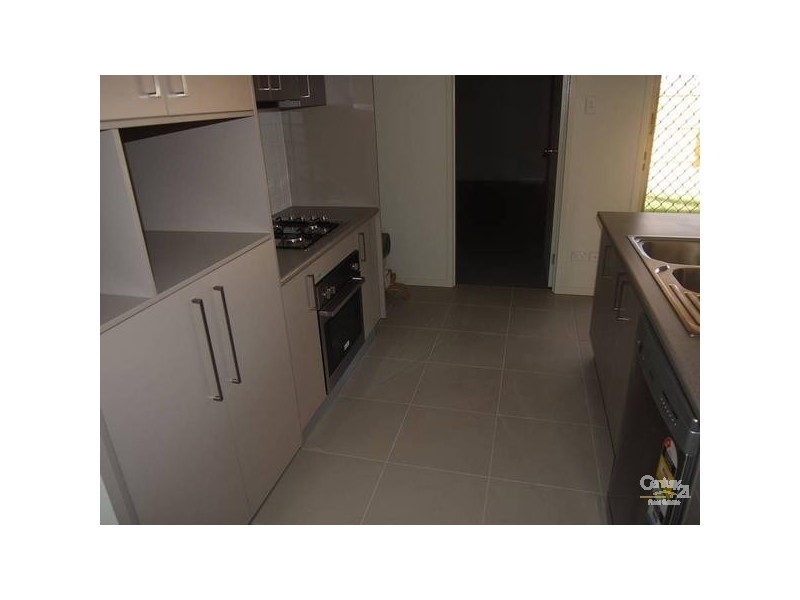 10 Bendee Street Brookview Estate, Glen Eden QLD 4680