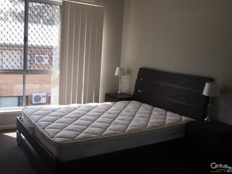 4/214-216 Oaka Street, South Gladstone QLD 4680