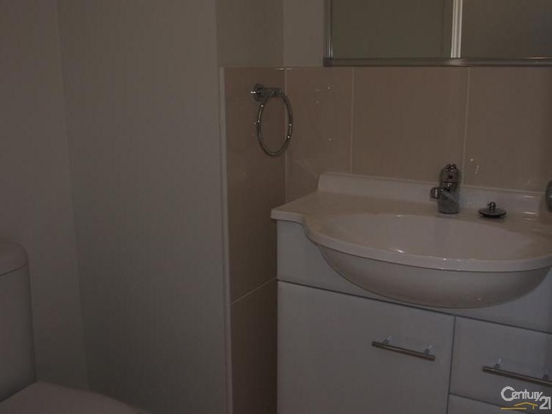 4/214-216 Oaka Street, South Gladstone QLD 4680