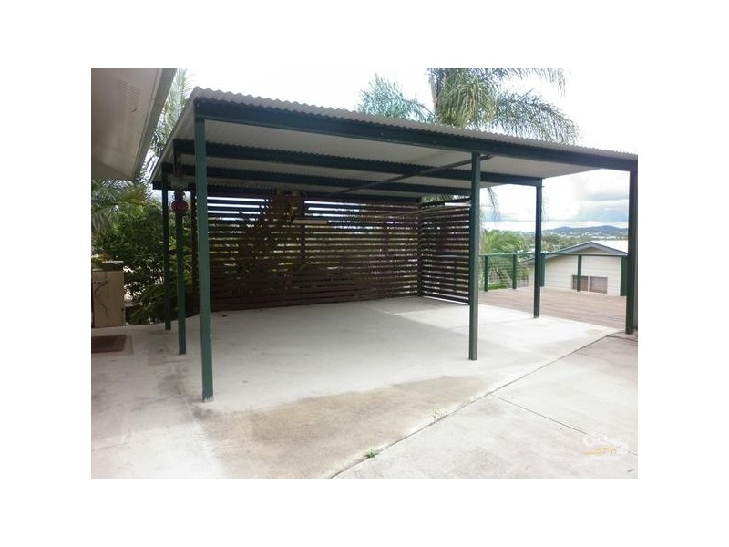 2 Lomas Street, West Gladstone QLD 4680