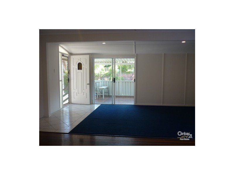 33 Mellefont Street, West Gladstone QLD 4680