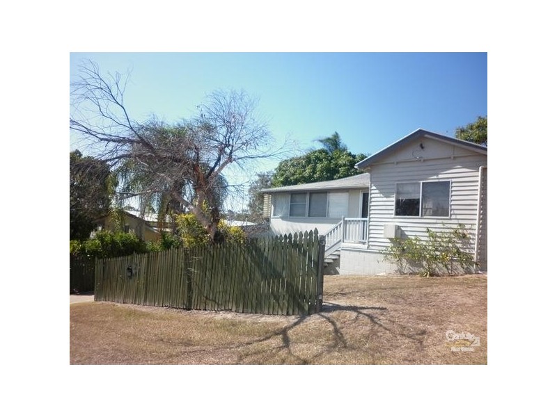 24 Williamson Street, West Gladstone QLD 4680