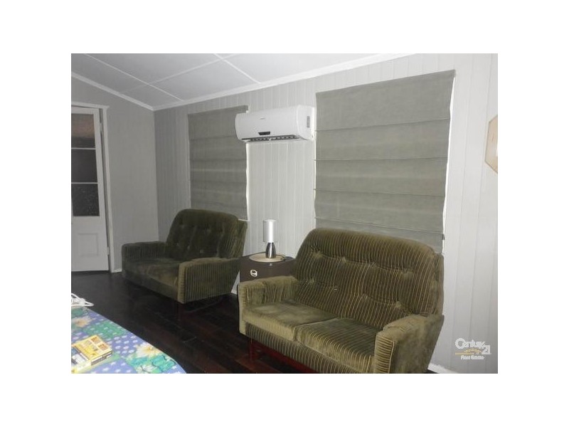 24 Williamson Street, West Gladstone QLD 4680