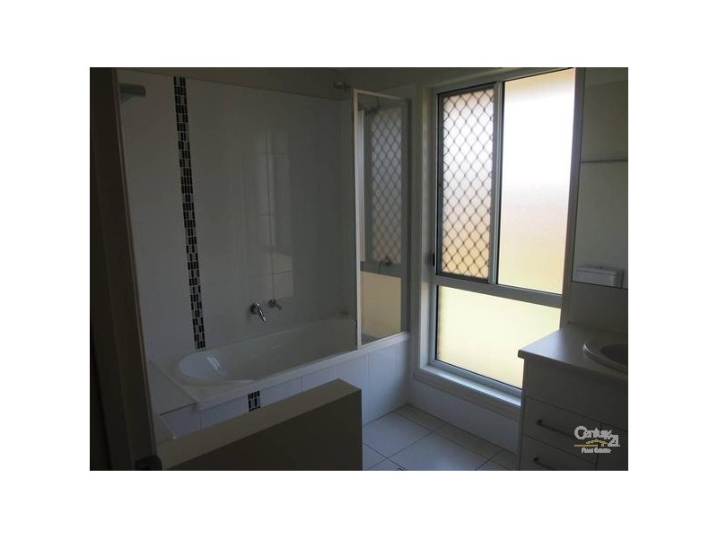 5 Kamala Court Brookview Estate, Glen Eden QLD 4680
