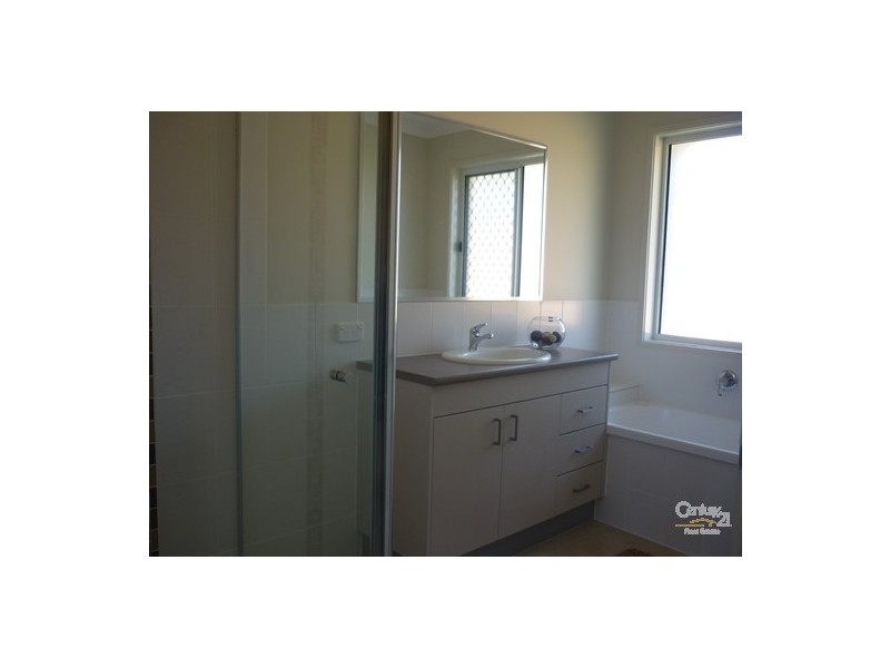 25 Ingra Close, Glen Eden QLD 4680