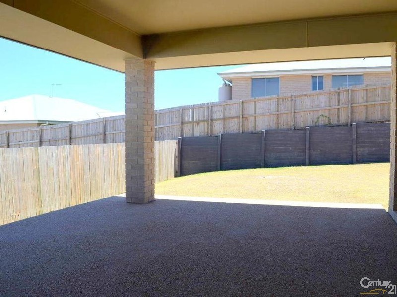 71 Daintree Boulevard, Kirkwood QLD 4680