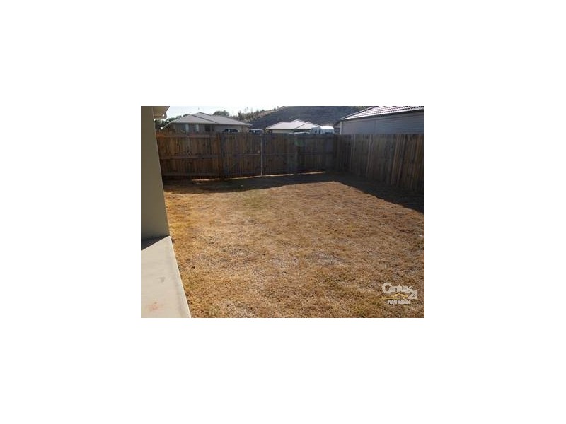 25 Briffney Street, Kirkwood QLD 4680