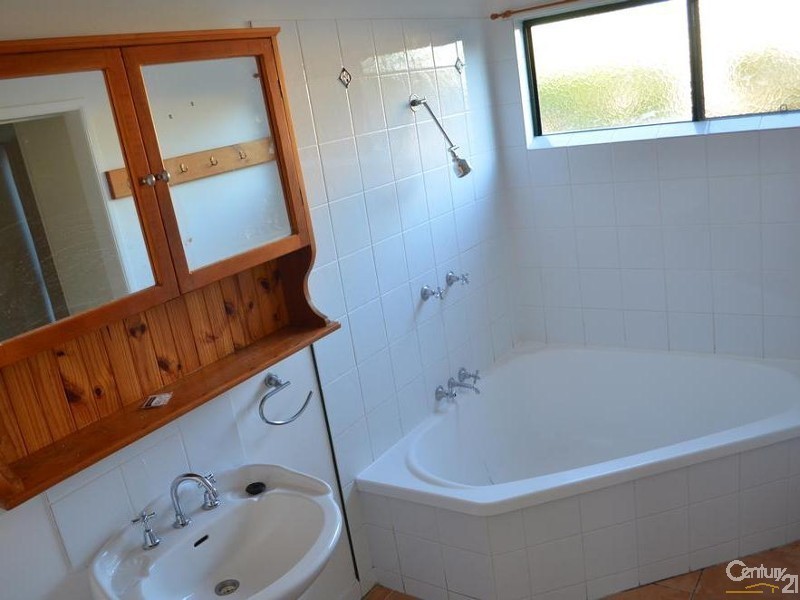 12 Bembooka Close, Glen Eden QLD 4680