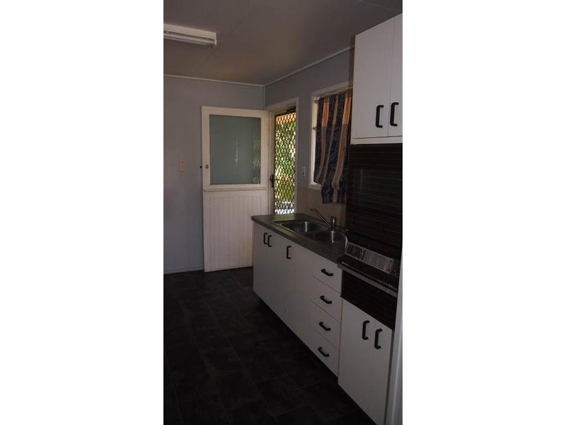 21 Trevally Street, Toolooa QLD 4680