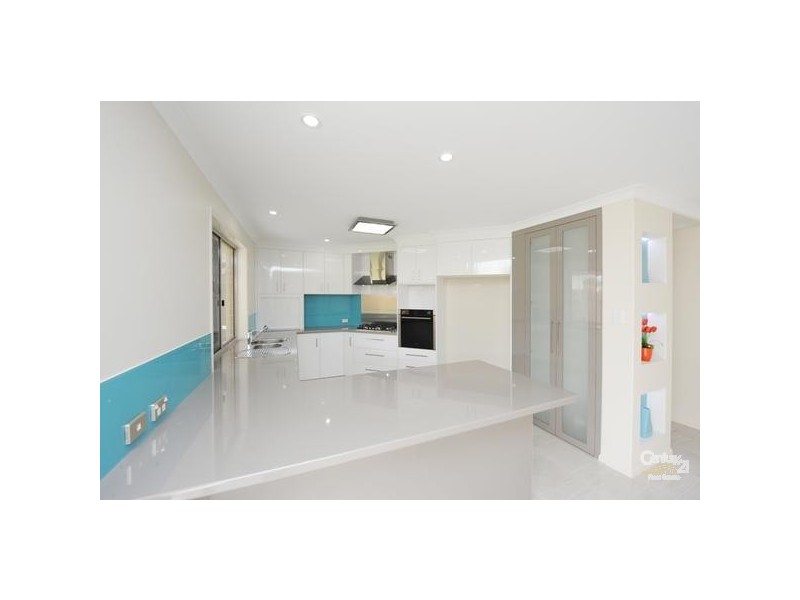 19 Ingra Close, Glen Eden QLD 4680