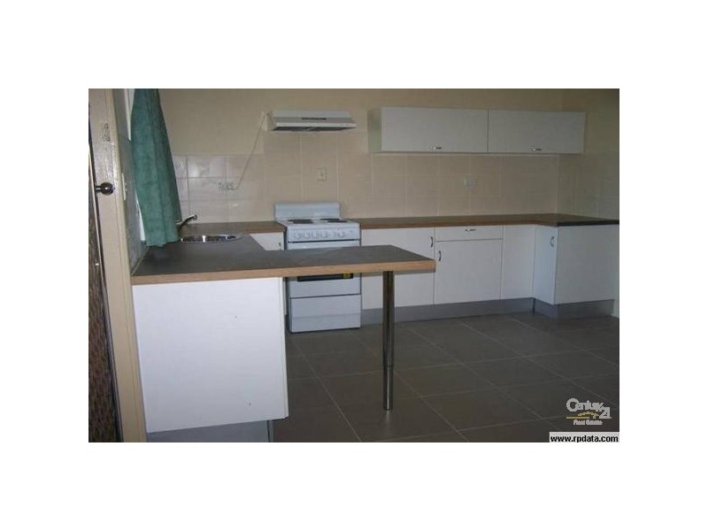 7 Harrier Avenue, West Gladstone QLD 4680