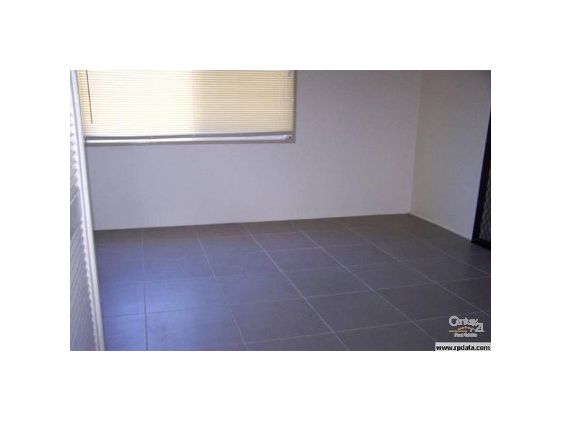 7 Harrier Avenue, West Gladstone QLD 4680