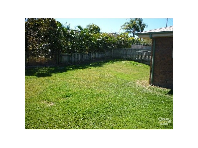 9 Benjamin Court, Glen Eden QLD 4680