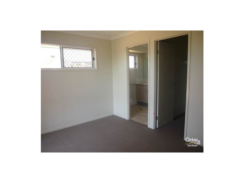 33 Florrey Street Little Creek, Kirkwood QLD 4680