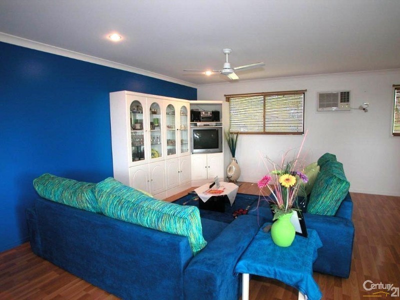 33 Butler Street, New Auckland QLD 4680