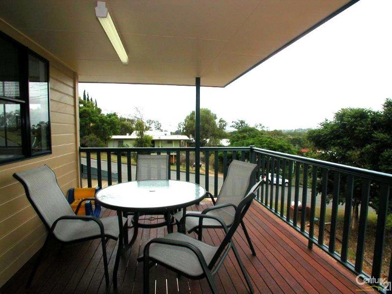 33 Butler Street, New Auckland QLD 4680