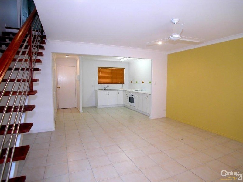 33 Butler Street, New Auckland QLD 4680