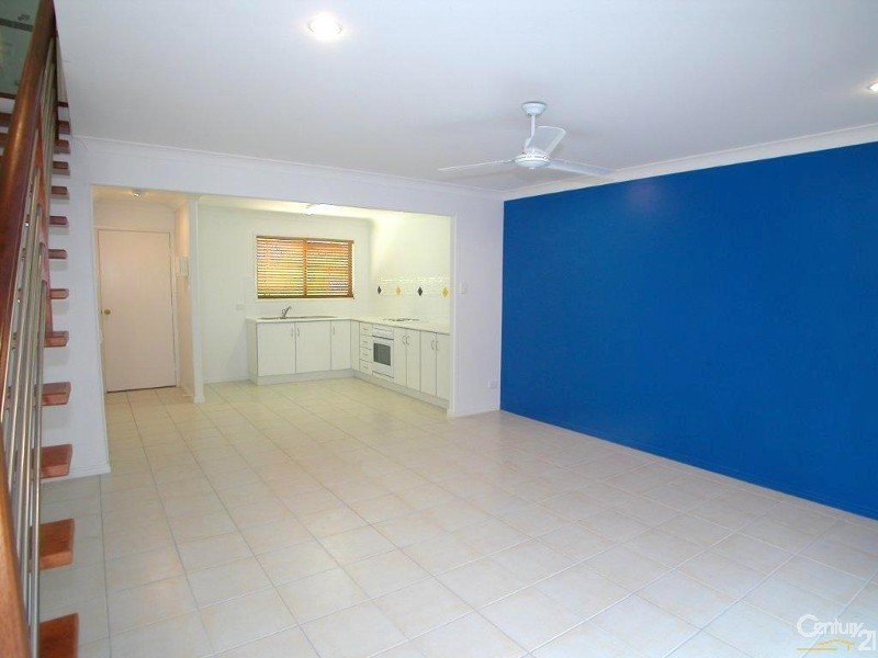 33 Butler Street, New Auckland QLD 4680