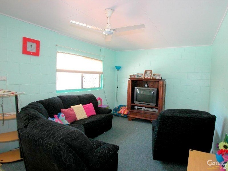 33 Butler Street, New Auckland QLD 4680