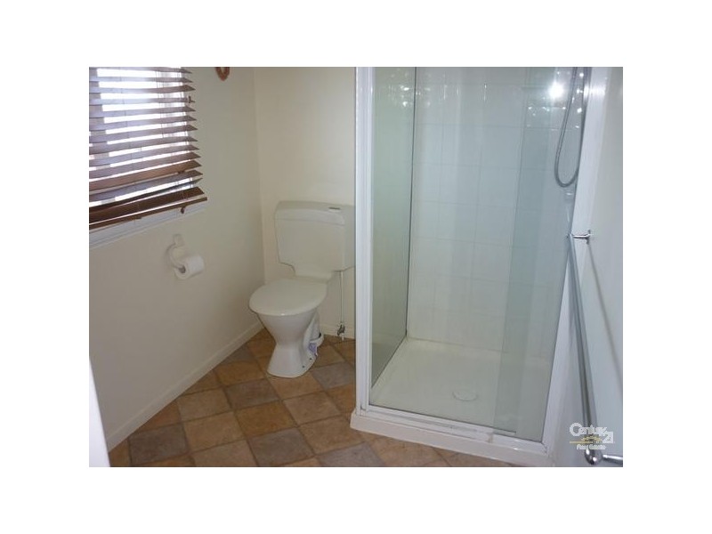 27 Cook Street, West Gladstone QLD 4680