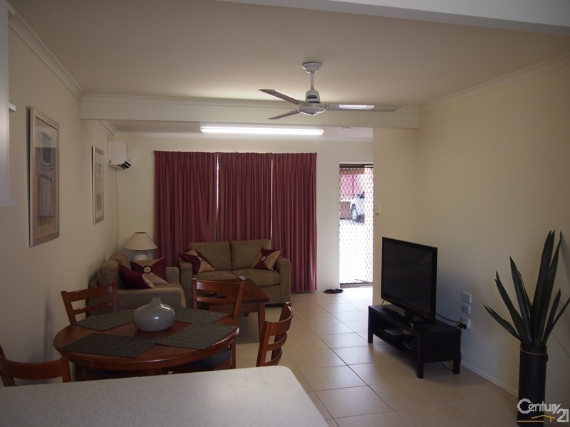 9 Cowan Close, South Gladstone QLD 4680