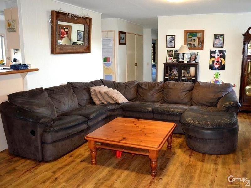 6 Beale Street, West Gladstone QLD 4680