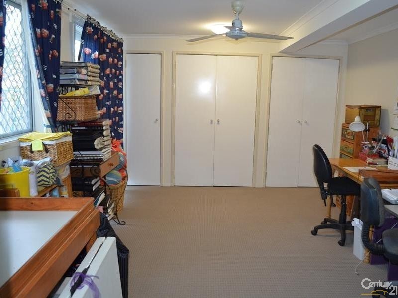 6 Beale Street, West Gladstone QLD 4680