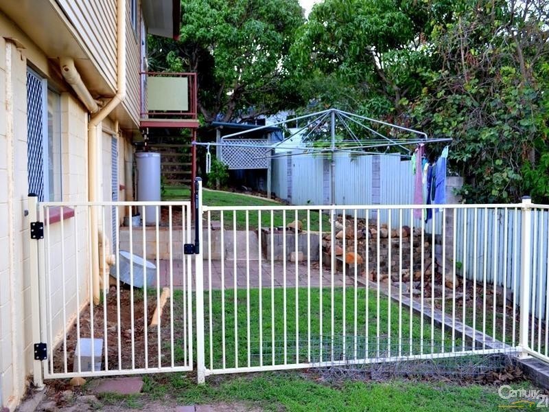 6 Beale Street, West Gladstone QLD 4680