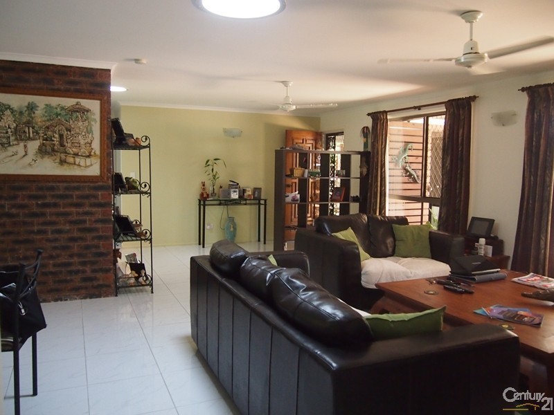 17 Silverton Drive, Tannum Sands QLD 4680