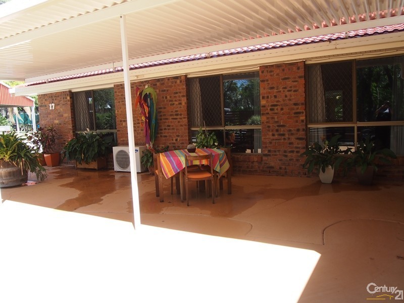 17 Silverton Drive, Tannum Sands QLD 4680