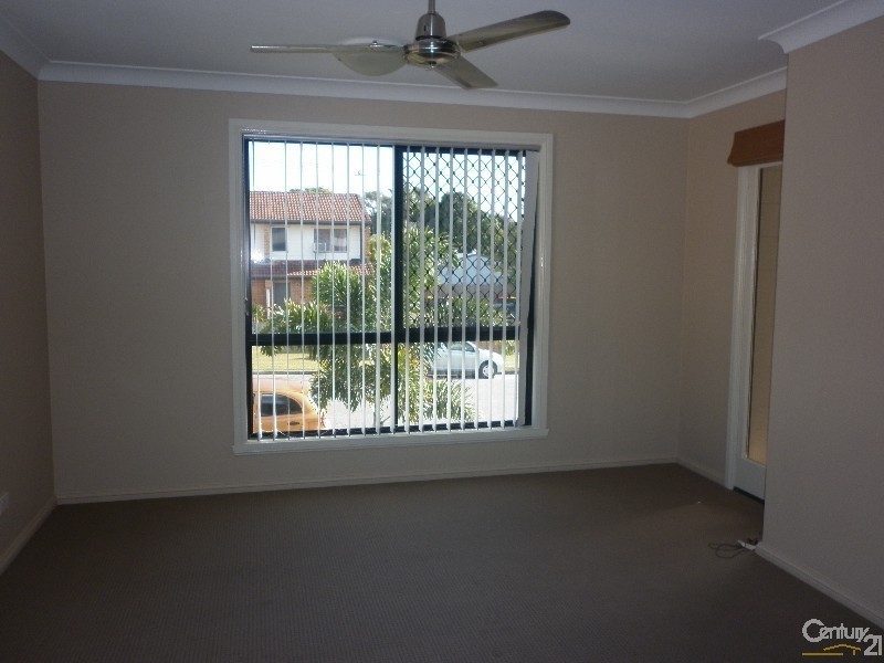 1/11 Walsh Street, South Gladstone QLD 4680