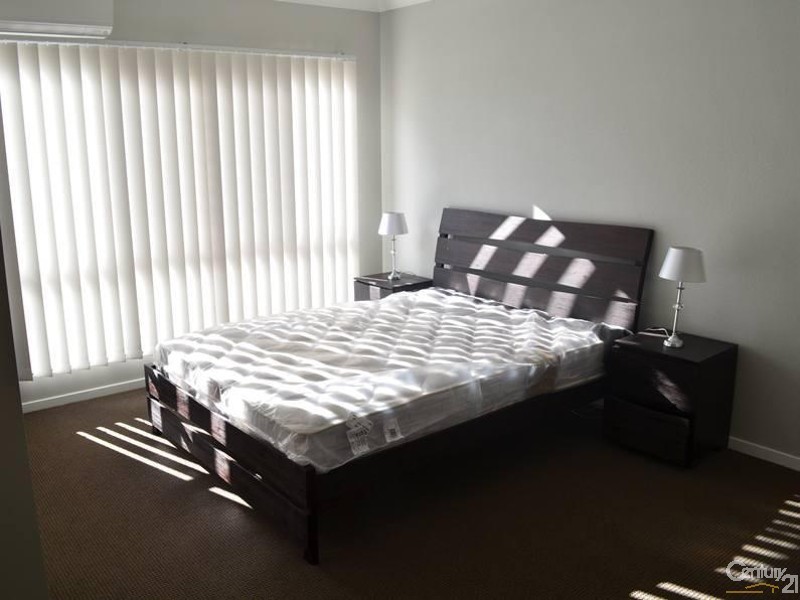 4/214-216 Oaka Street, South Gladstone QLD 4680
