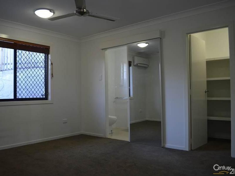 3 Eucalyptus Place, Kirkwood QLD 4680