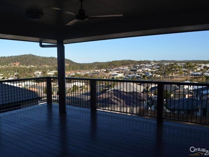 3 Eucalyptus Place, Kirkwood QLD 4680