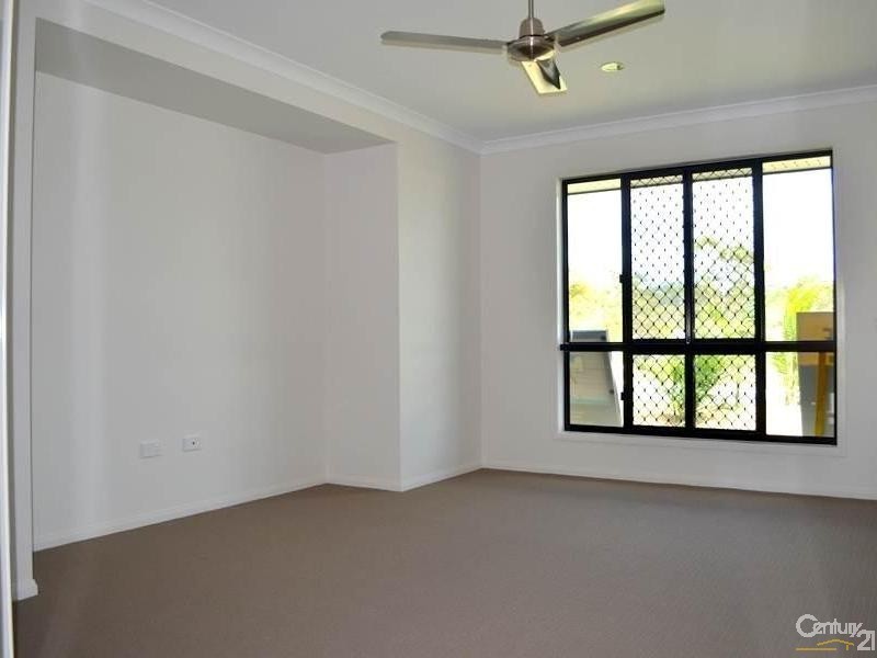 13 Bragg Court, Little Creek Estate, Kirkwood QLD 4680