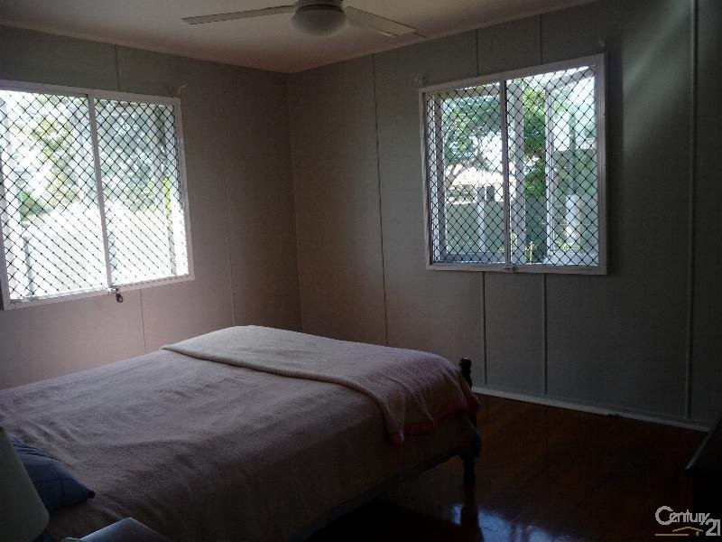 19 Moura Cresent, Barney Point QLD 4680