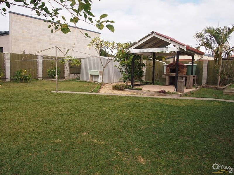 19 Moura Cresent, Barney Point QLD 4680