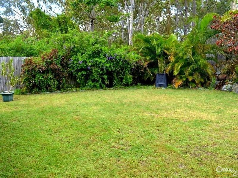 6 Parsons Place, New Auckland QLD 4680
