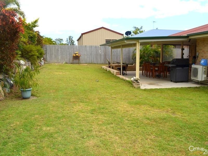 6 Parsons Place, New Auckland QLD 4680