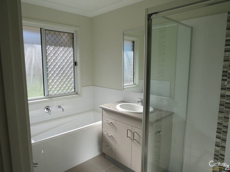 32 Blaxland Court, Eden Chase Estate, Glen Eden QLD 4680