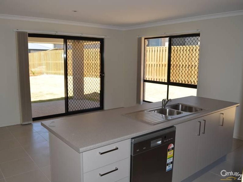 27 Bendee Street Brookview Estate, Glen Eden QLD 4680