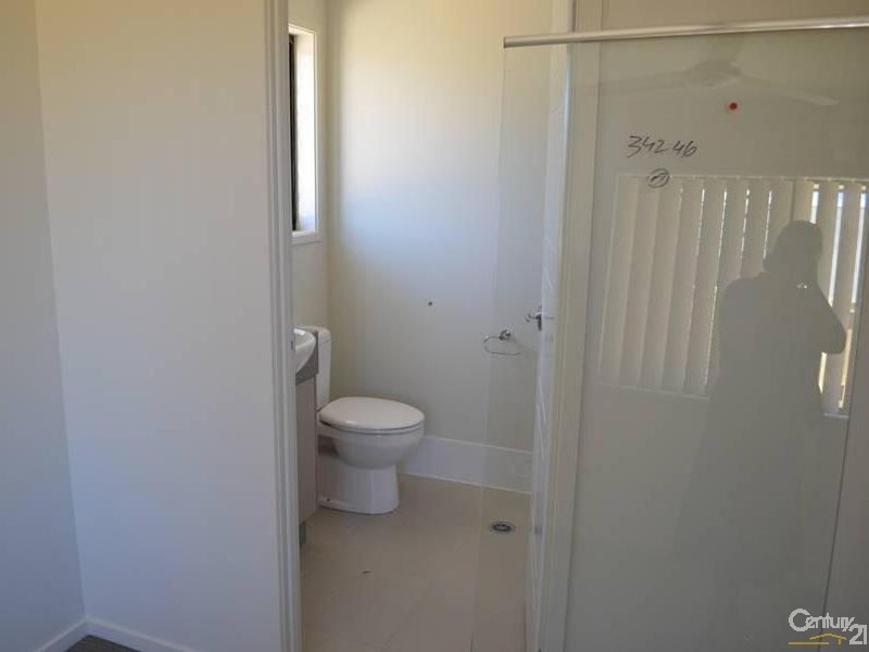 27 Bendee Street Brookview Estate, Glen Eden QLD 4680