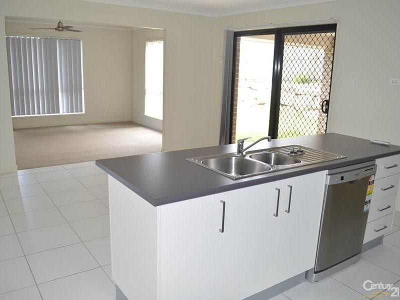 3 Dampier Court, Glen Eden QLD 4680