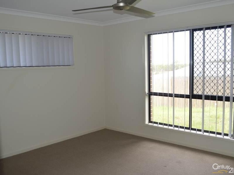 3 Dampier Court, Glen Eden QLD 4680