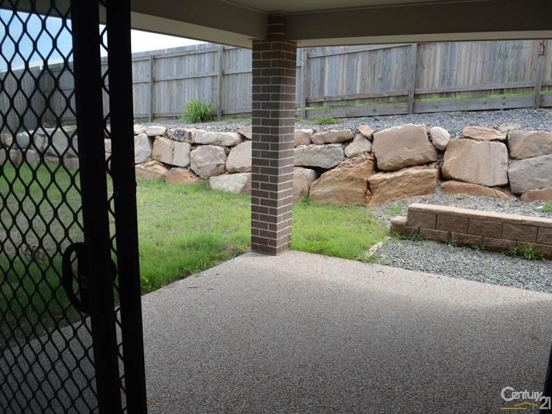 3 Dampier Court, Glen Eden QLD 4680