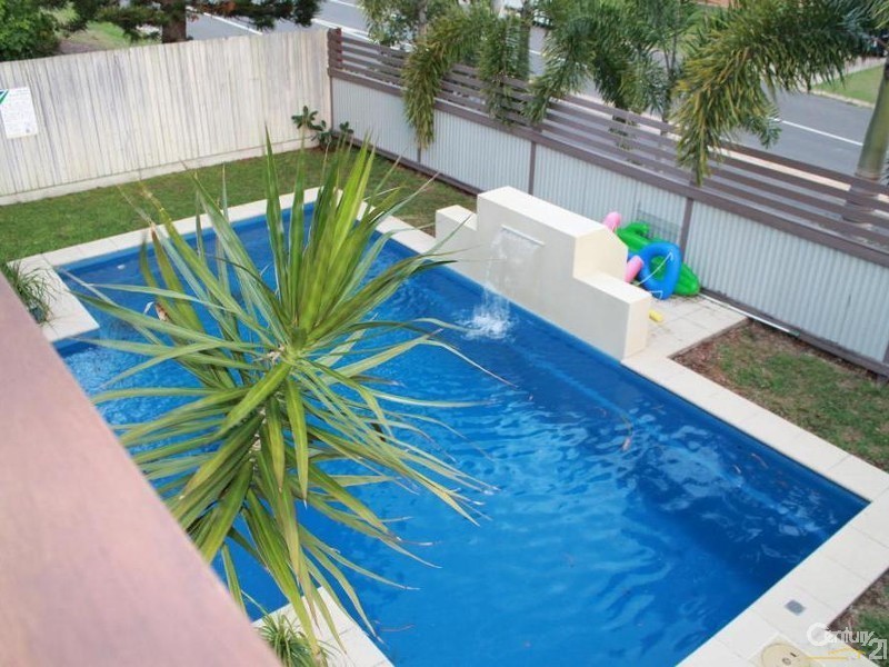 95 Malpas Street, Boyne Island QLD 4680