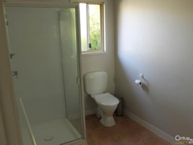 95 Malpas Street, Boyne Island QLD 4680