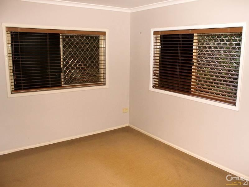 95 Malpas Street, Boyne Island QLD 4680