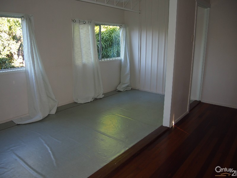 48  Adelaide Street, South Gladstone QLD 4680